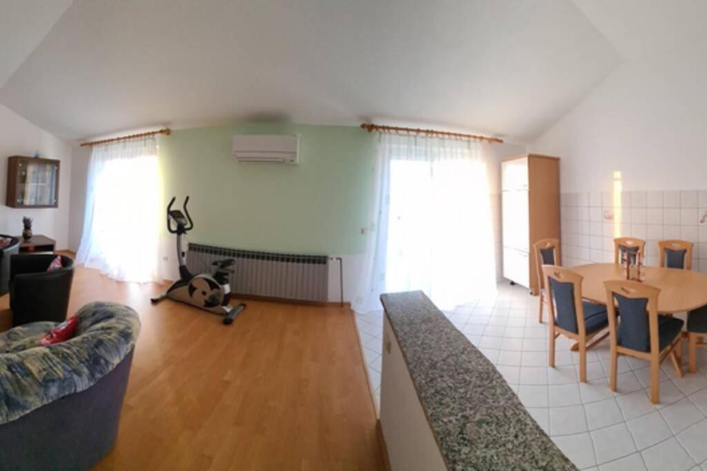 Mitros Apartment مالينسكا المظهر الخارجي الصورة